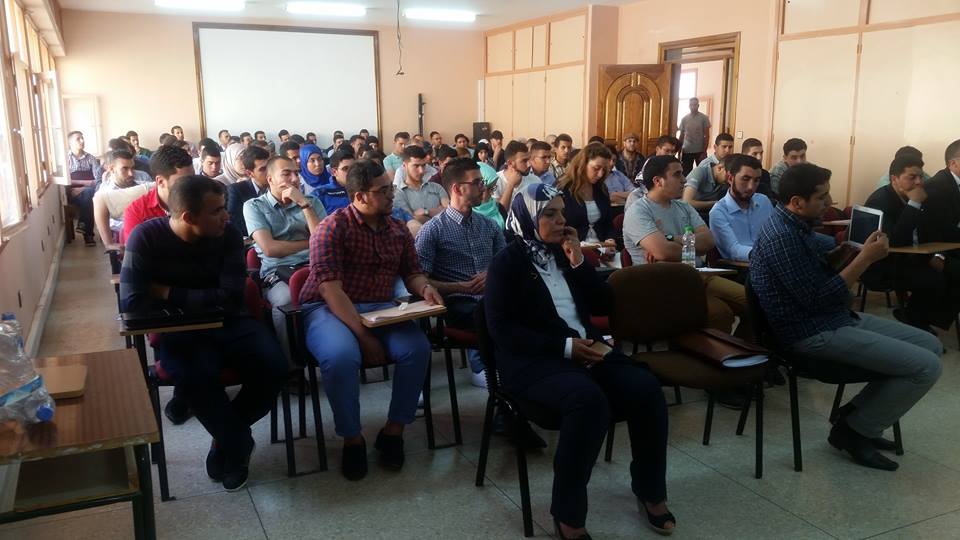 مناقشة رسالة في موضوع وضعية الغير المقيد عن حسن نية بالسجل العقاري تحت إشراف الدكتور سعيد الروبيو تقدم بها الباحث عبد الغفور العوداتي مناقشة رسالة في موضوع وضعية الغير المقيد عن حسن نية بالسجل العقاري تحت إشراف الدكتور سعيد الروبيو تقدم بها الباحث عبد الغفور العوداتي